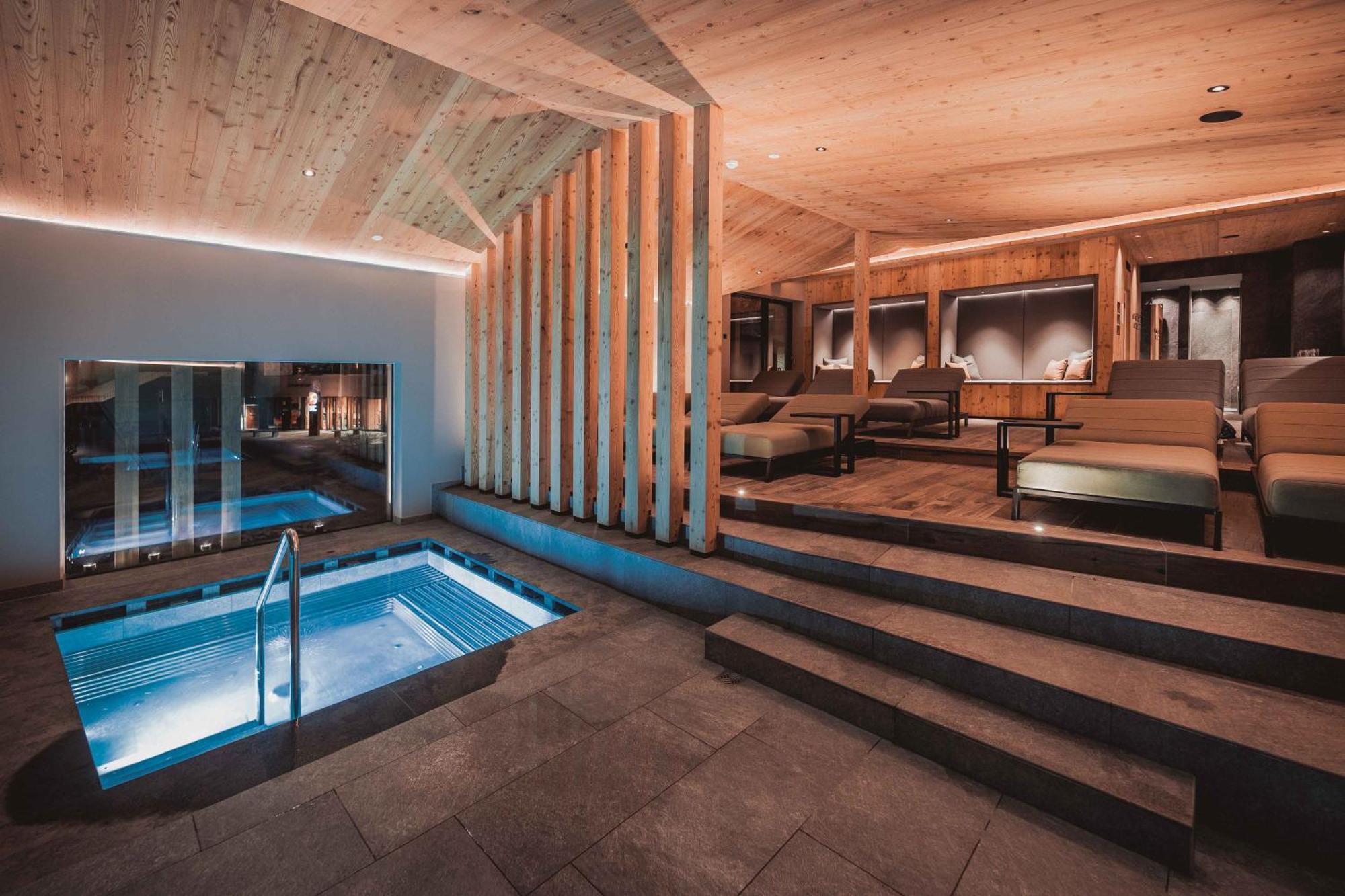 Hotel Continental Dolomites Selva di Val Gardena Dış mekan fotoğraf