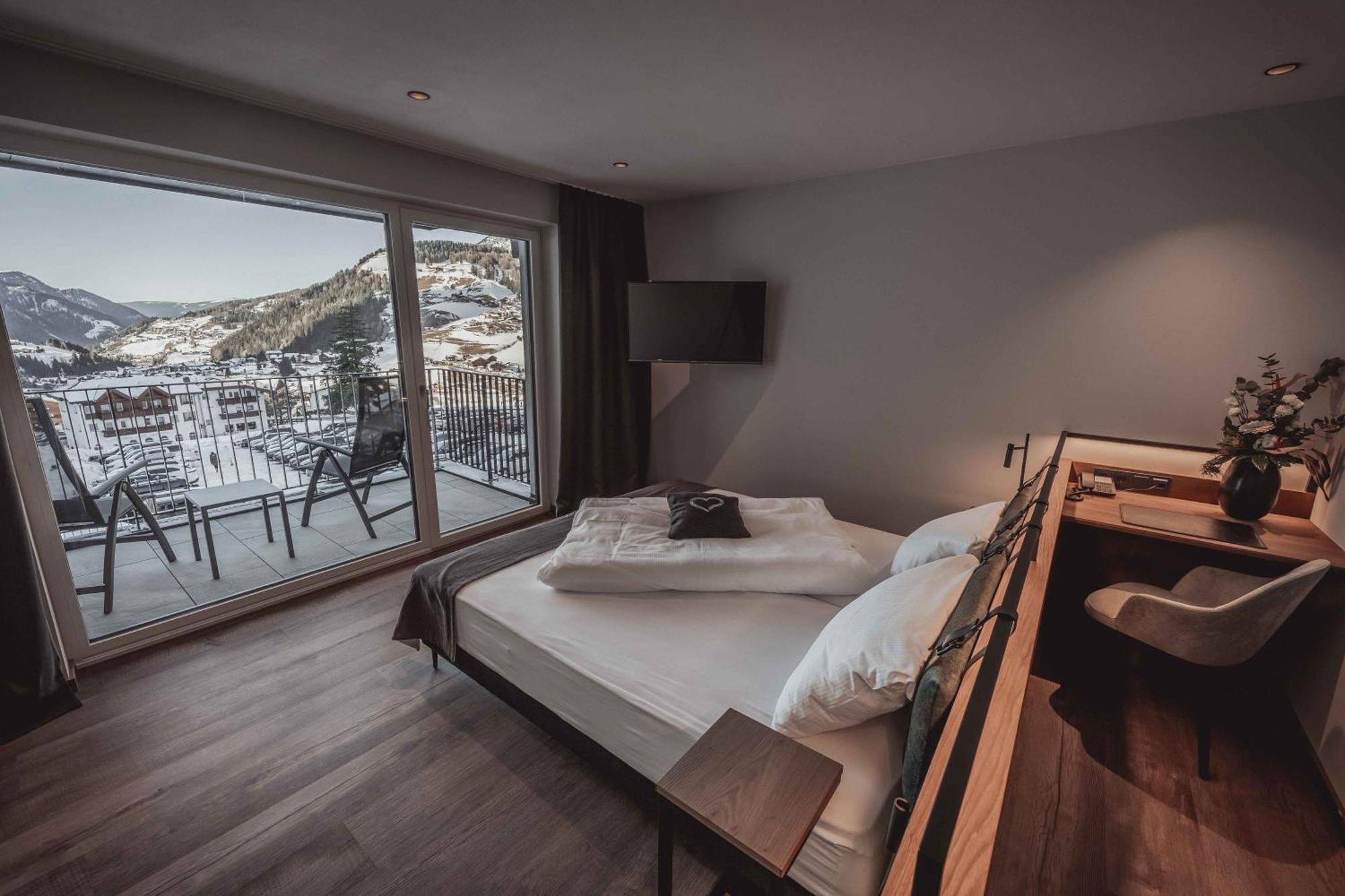Hotel Continental Dolomites Selva di Val Gardena Dış mekan fotoğraf